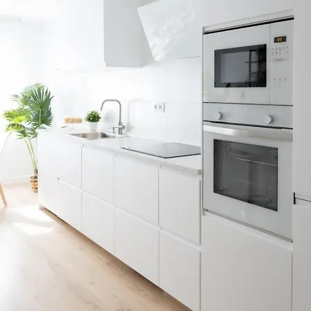 Apartamento Lujoso Entre 2 Playas Con Garaje, Wifi Gijón