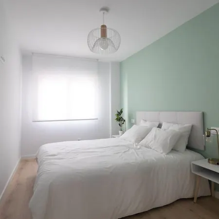 Apartamento Lujoso Entre 2 Playas Con Garaje, Wifi