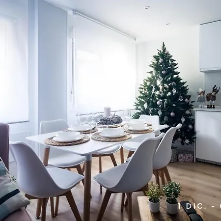 Apartamento Lujoso Entre 2 Playas Con Garaje, Wifi Gijón