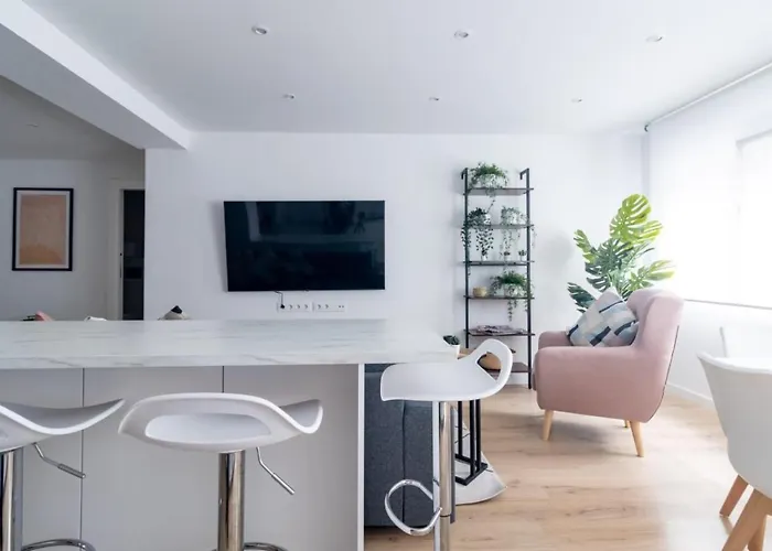 Apartment Lujoso Entre 2 Playas Con Garaje, Wifi Gijón