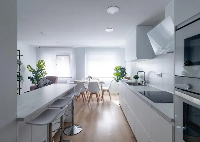 Apartment Lujoso Entre 2 Playas Con Garaje, Wifi *